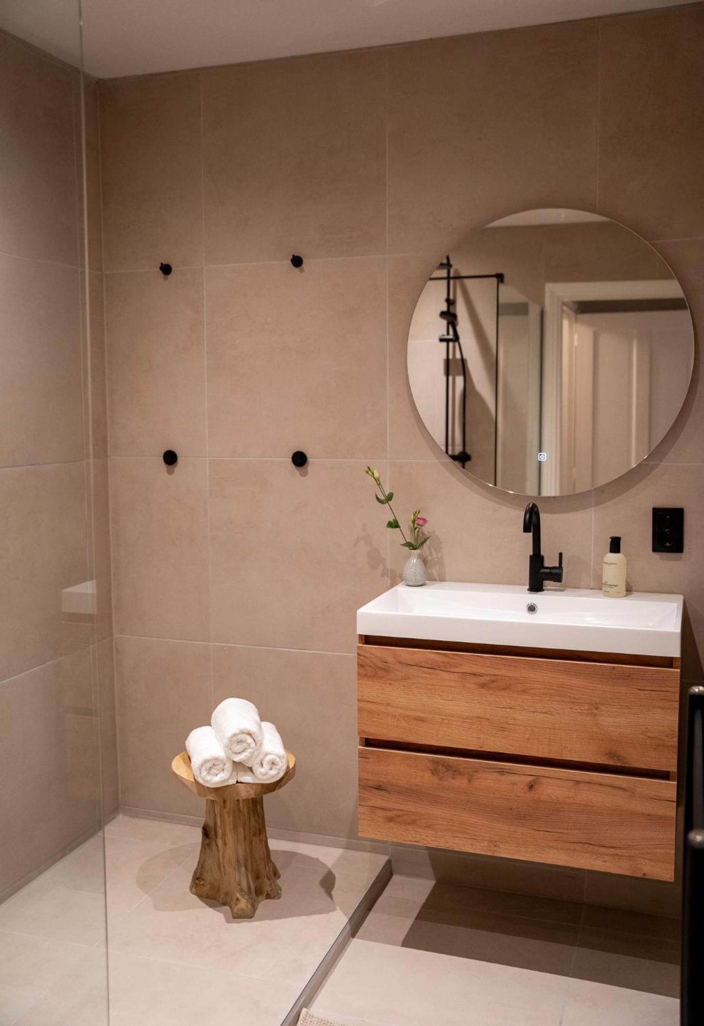 Skinny Bridge Boutique Stay Амстердам Екстериор снимка